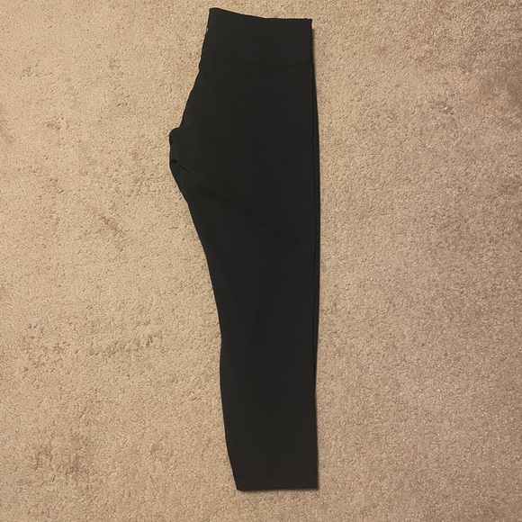 lululemon athletica Pants - Lululemon Wunder Train High Rise Crop 23''
